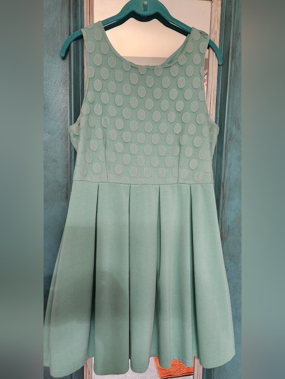 Juniors Mint Green Sleeveless Party Dress